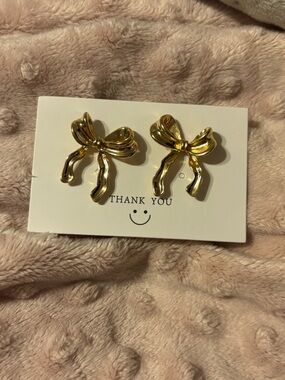 A Classy Chic Boutique Shiny Gold Bow Stud Earrings